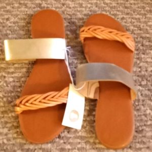 New Universal thread sandals